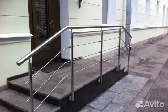 Монтаж перил из нержавейки