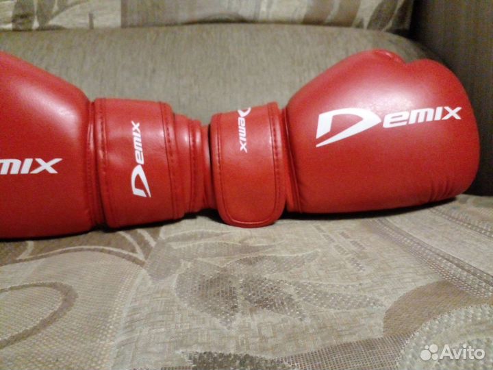 Боксерскии перчатки