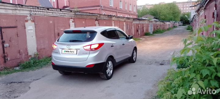 Hyundai ix35 2.0 AT, 2010, 196 000 км