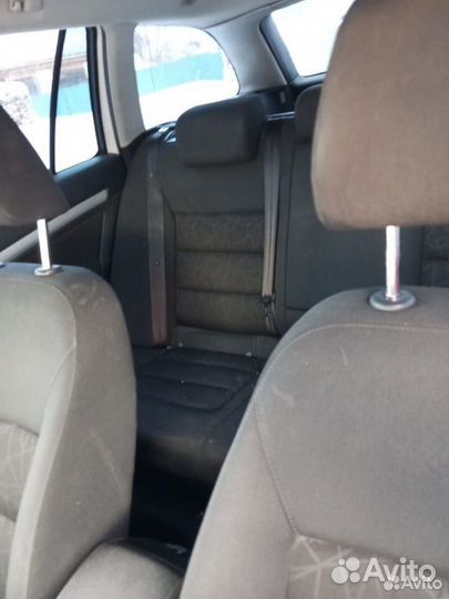 Skoda Octavia 1.6 МТ, 2011, 300 000 км