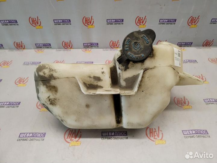 Бачок стеклоомывателя Cadillac Fleetwood