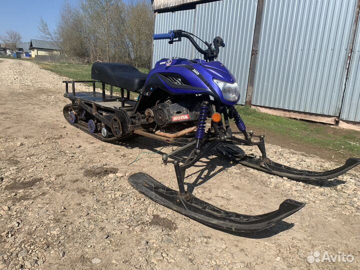 Продам снегоход