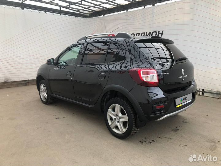 Renault Sandero Stepway 1.6 AMT, 2015, 131 000 км