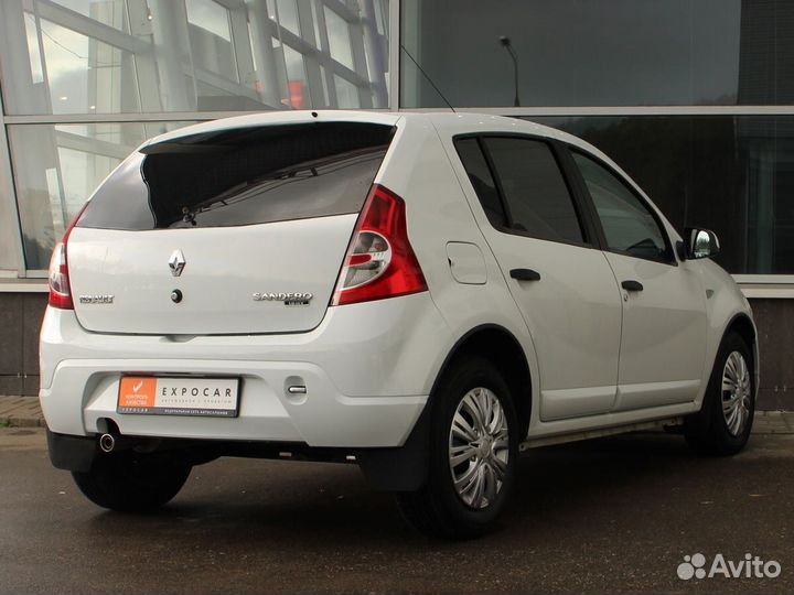Renault Sandero 1.6 AT, 2011, 118 000 км