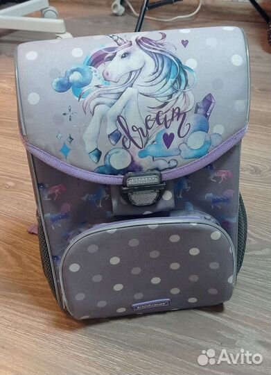 Рюкзак школьный