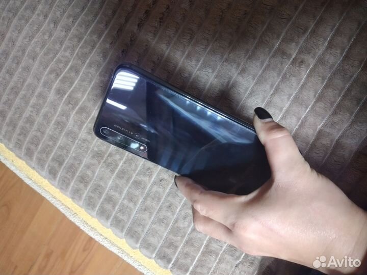 HONOR 20, 8/256 ГБ