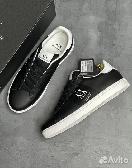 Кроссовки armani