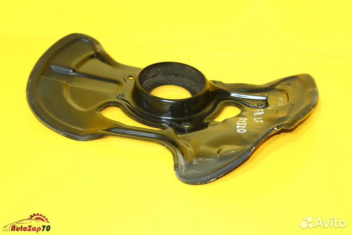 W204 C250 Кожух тормозного диска переднего левого