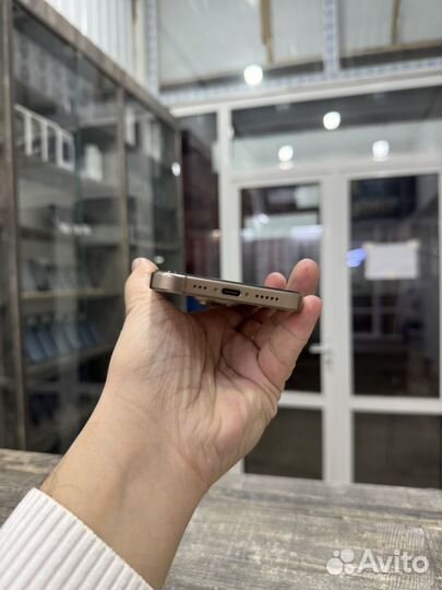 iPhone 16 Pro, 128 ГБ