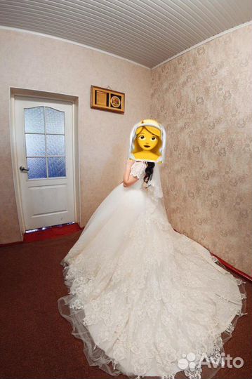 Свадебное платье