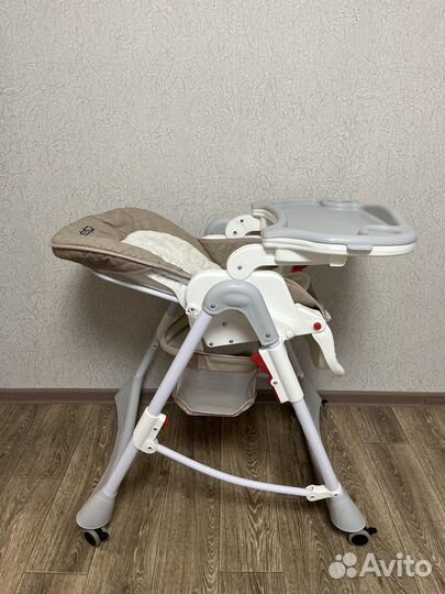 Стульчик для кормления babyton