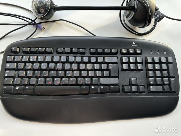 Клавиатура и веб камера Logitech