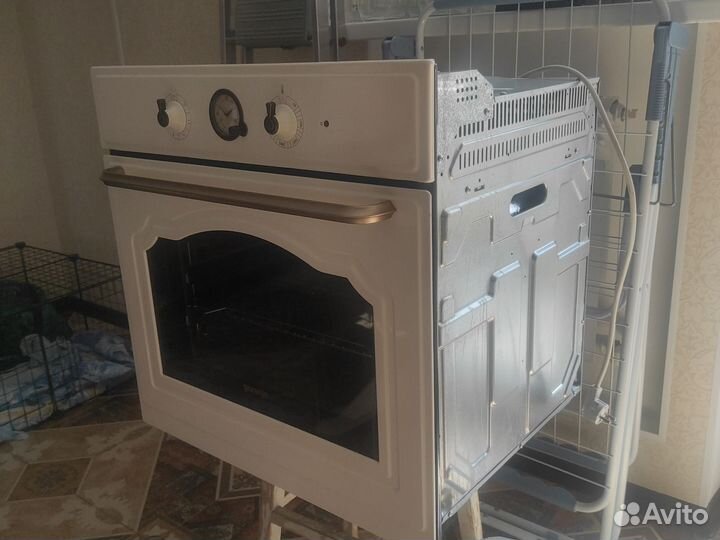 Духовой шкаф