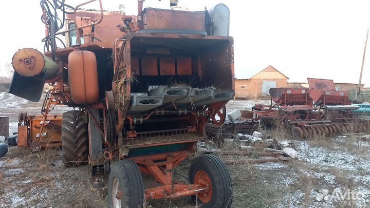 Разбрасыватель соломы Енисей 1200, 1999