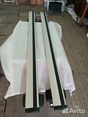 Багажник Thule в комплекте на гладкую крышу