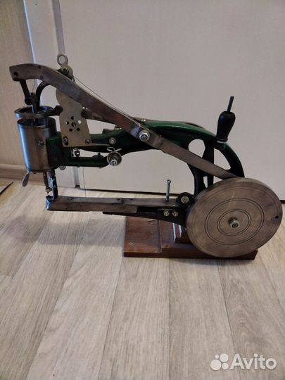 Обувная швейная машинка