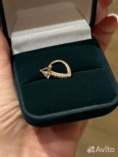 Пирсинг в пупок золотой / золотая серьга для пупка