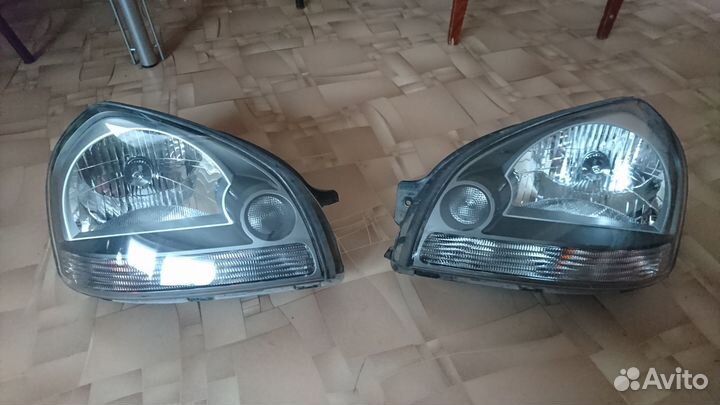 Фары Hyundai Tucson 1