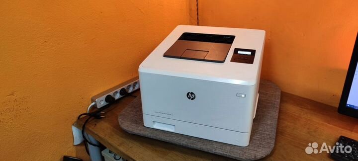 Цветной лазерный принтер HP LaserJet M452nw WiFi