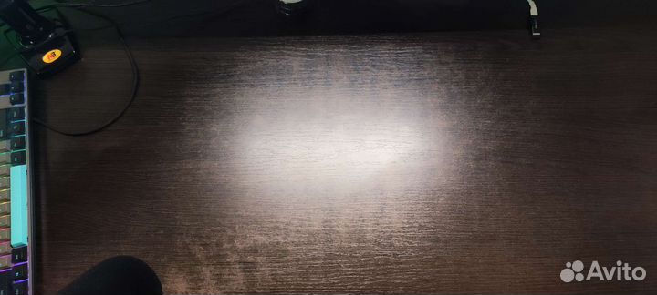 Угловой компьютерный стол