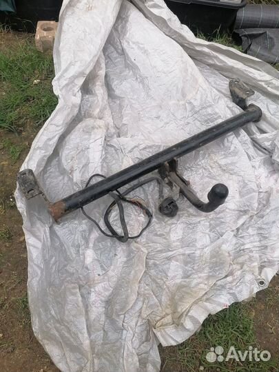 Фаркоп на geely emgrand ec7