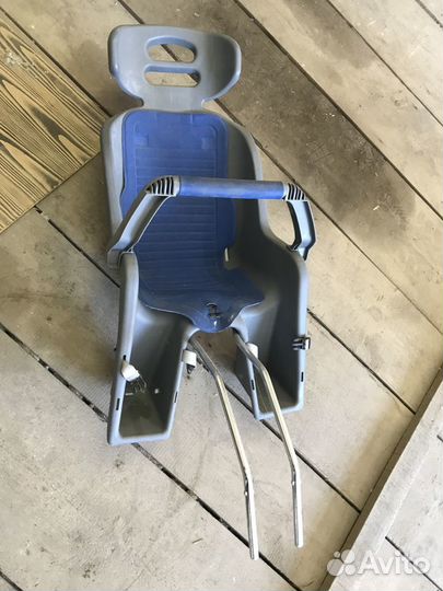 Детское кресло на велосипед на раму