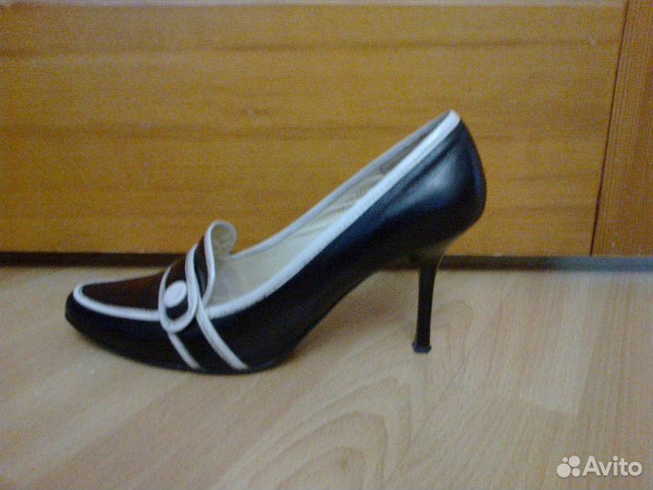 Туфли фирмы саламандры в ссср. Туфли 43 авито. Туфли 43 авито. Офицерские туфли уставные фарадей. Туфли б/у.