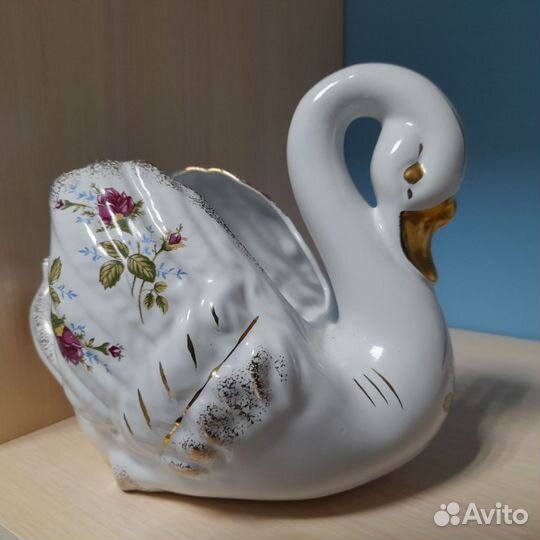 Конфетница Лебедь