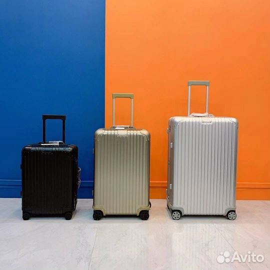 Чемодан на колесах Rimowa Original