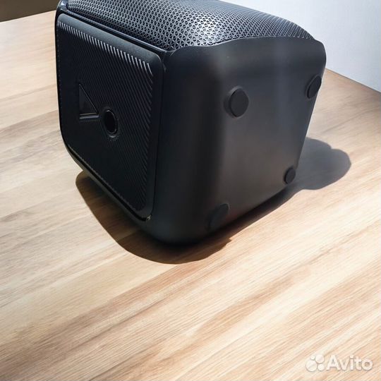 Колонка JBL Partybox Encore с микрофоном