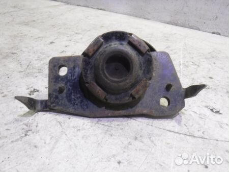 Подушка двигателя Тойота