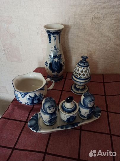 Фарфоровая посуда гжель