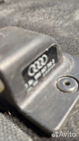 Полка audi Q5 2009-2016 8ro 867 769 d