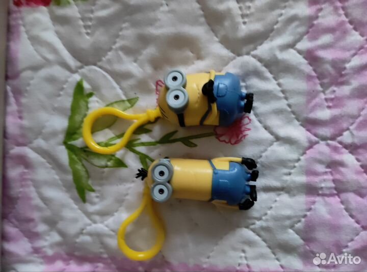Брелки миньоны