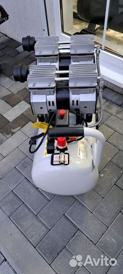 Воздушный компрессор