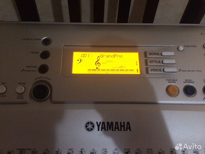 Синтезатор Yamaha PSR E313
