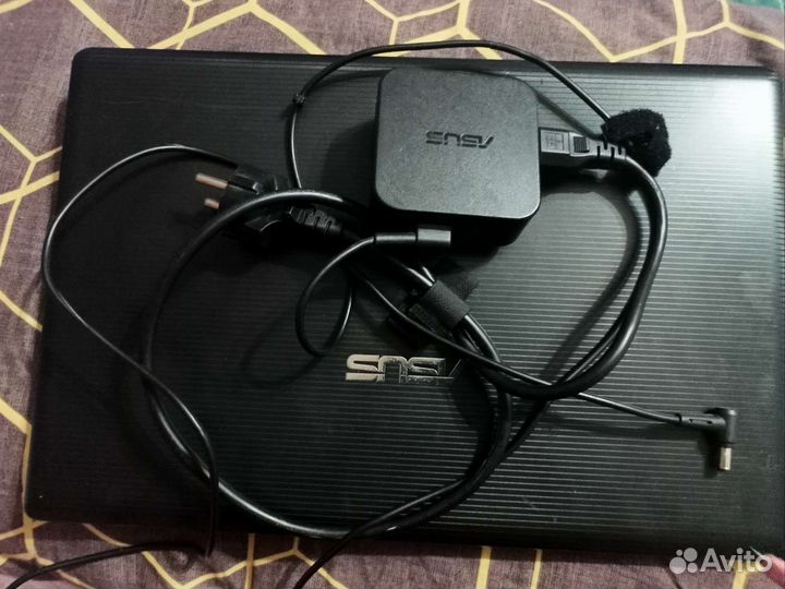 Ноутбук asus x55a