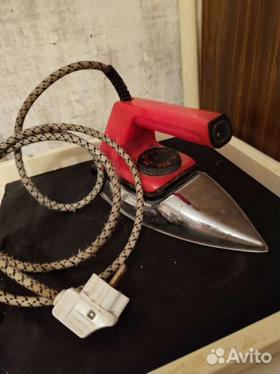 Утюг ETA 2246 220v 1000w