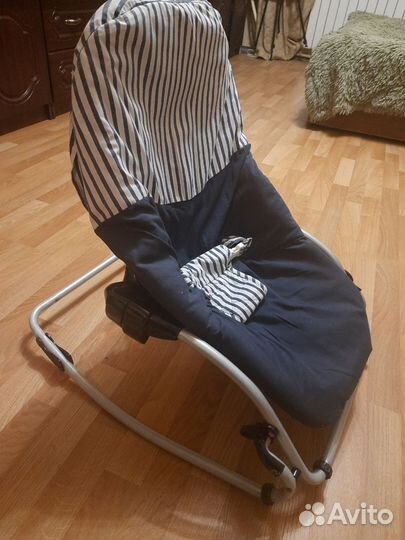 Шезлонг детский