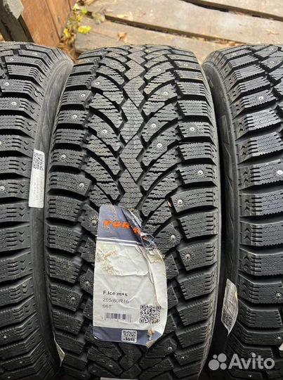 Pirelli Formula Ice 205/60 R16