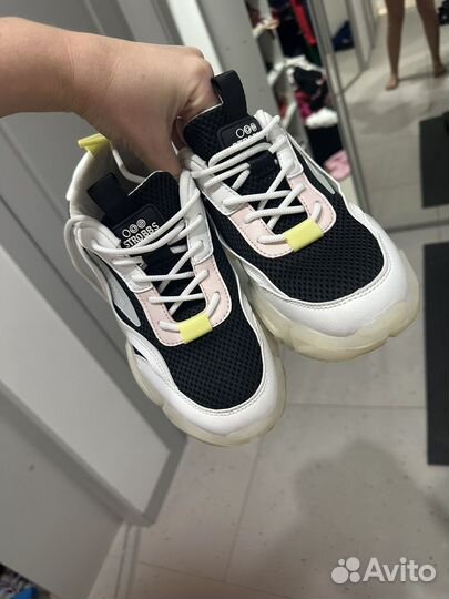 Кроссовки женские strobbs