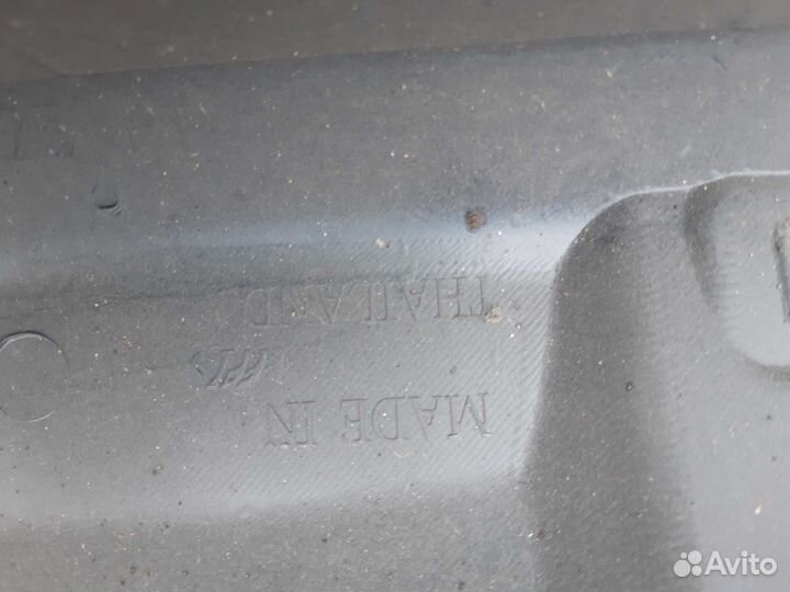 Бампер на Nissan Pathfinder дорестайлинг r51