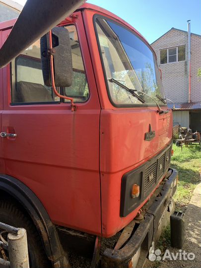 Продаю маз самосвал