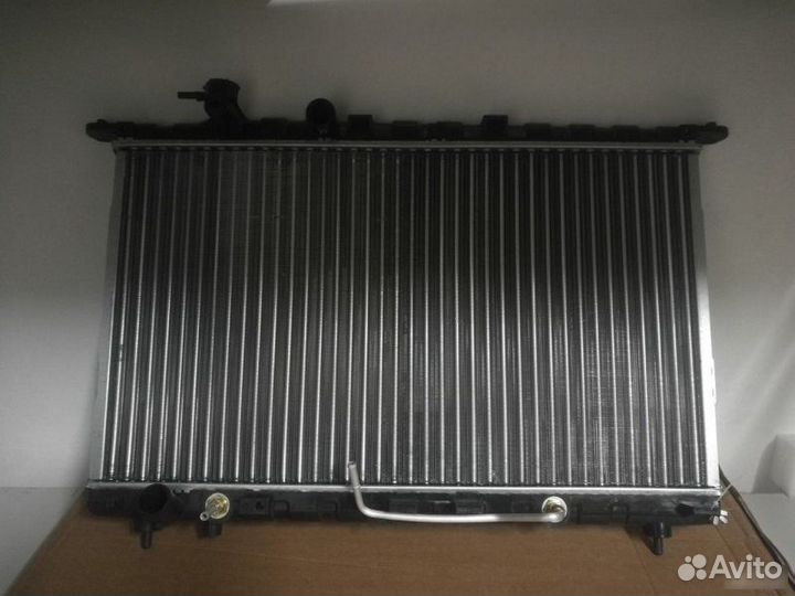 Радиатор охлаждения Hyundai Sonata 5