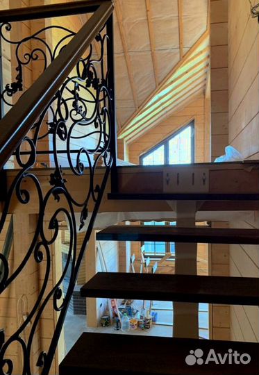 Лестничиный металлокаркас