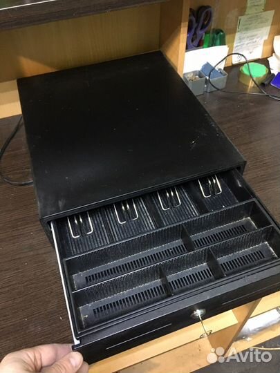 Денежный ящик