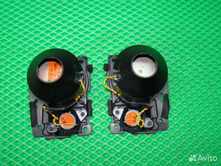 Динамик в заднюю полку BMW 7 E65 бмв 7 Е65 Е66