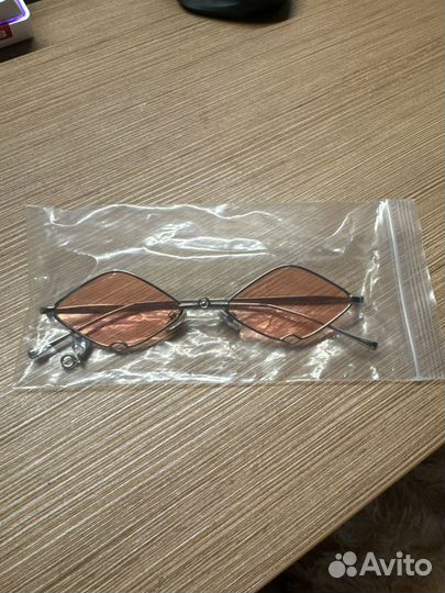 Солнцезащитные очки