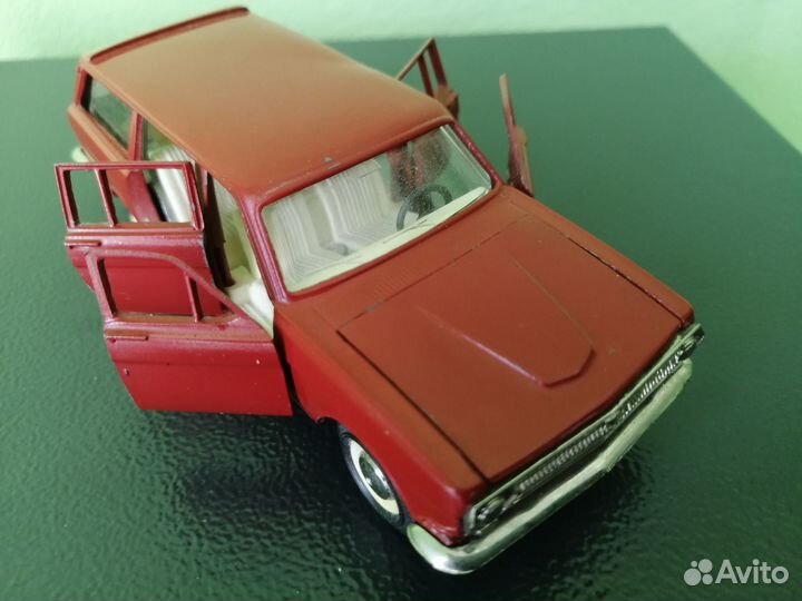Модели автомобилей 1 43 СССР. волга газ 2402