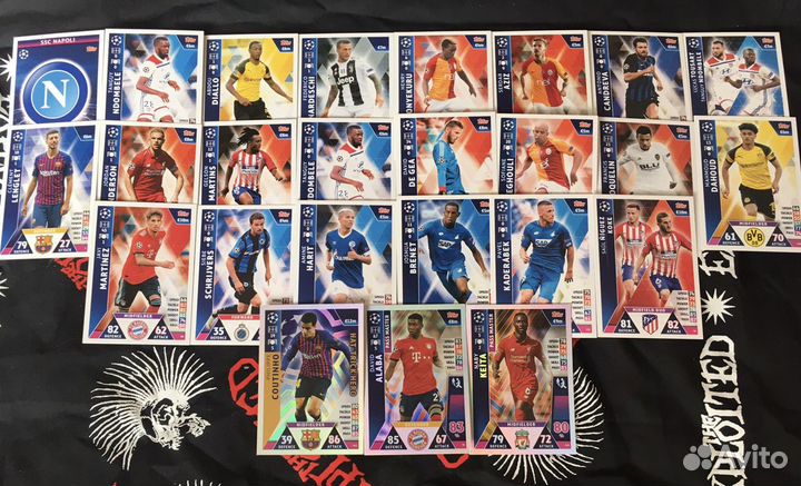 Карточки с футболистами topps